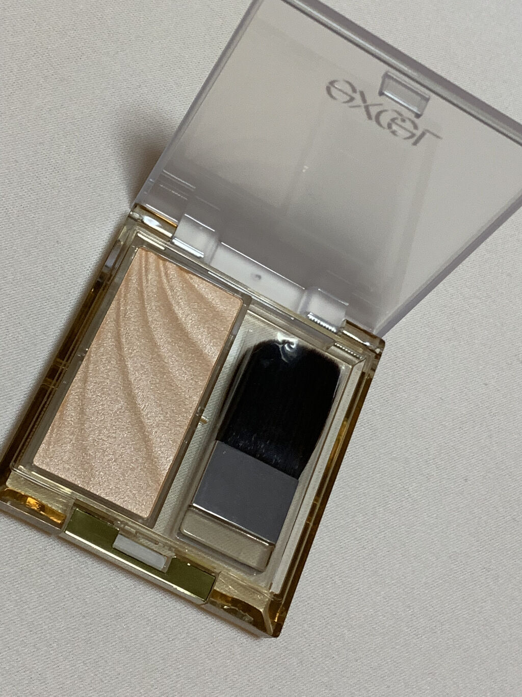 ドレープド シマーグロウ/excel/パウダーハイライトを使ったクチコミ（2枚目）