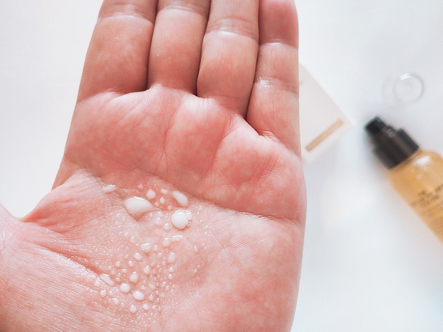 mcgroupakiko on LIPS 「4週間で7歳若返るシワ&ハリ感&リフティング効果が期待できると..」(4枚目)