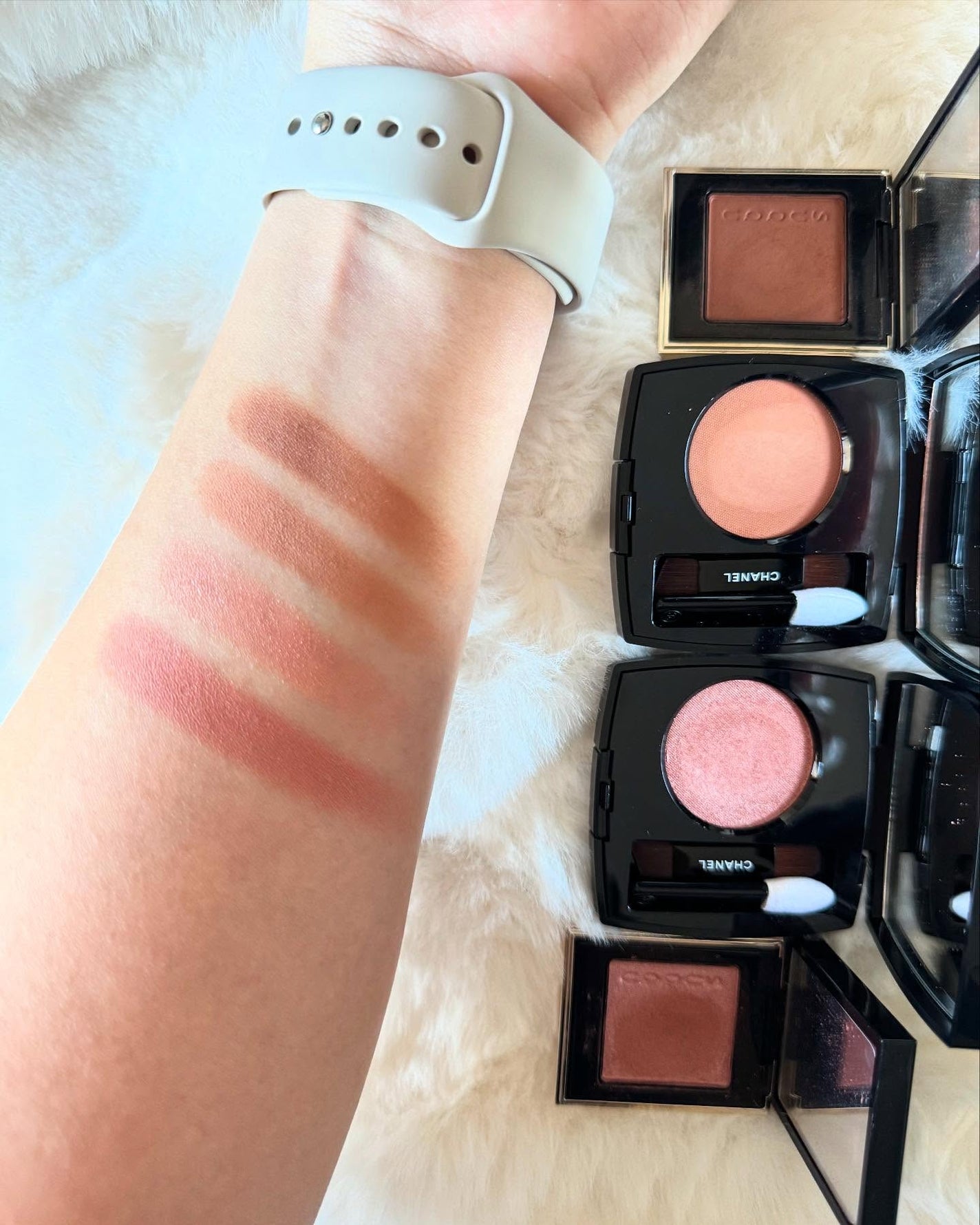 オンブル エサンシエル/CHANEL/単色アイシャドウを使ったクチコミ(8枚目)