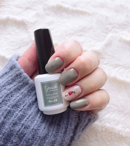 ジーニッシュ No.29 GARDEN ガーデン/ジーニッシュマニキュア/マニキュアを使ったクチコミ(2枚目)