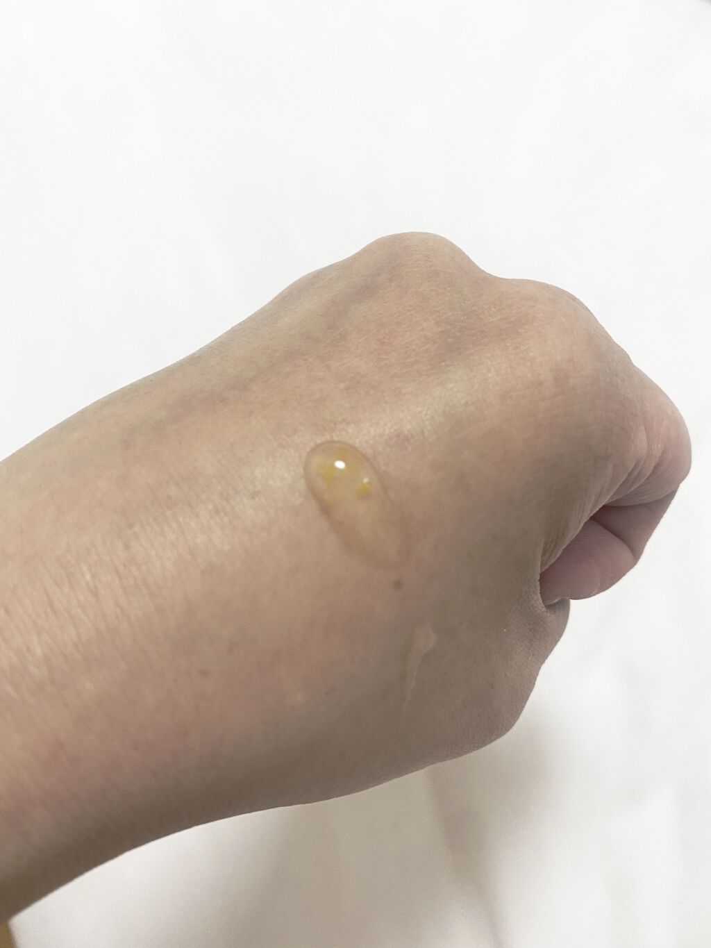 イモーテル オーバーナイトリセットセラム/L&#39;OCCITANE/美容液を使ったクチコミ（3枚目）