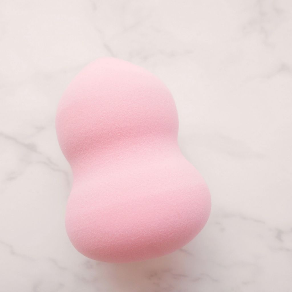 リキッドファンデーションスポンジ(ホイップ型)/DAISO/パフ・スポンジを使ったクチコミ(2枚目)