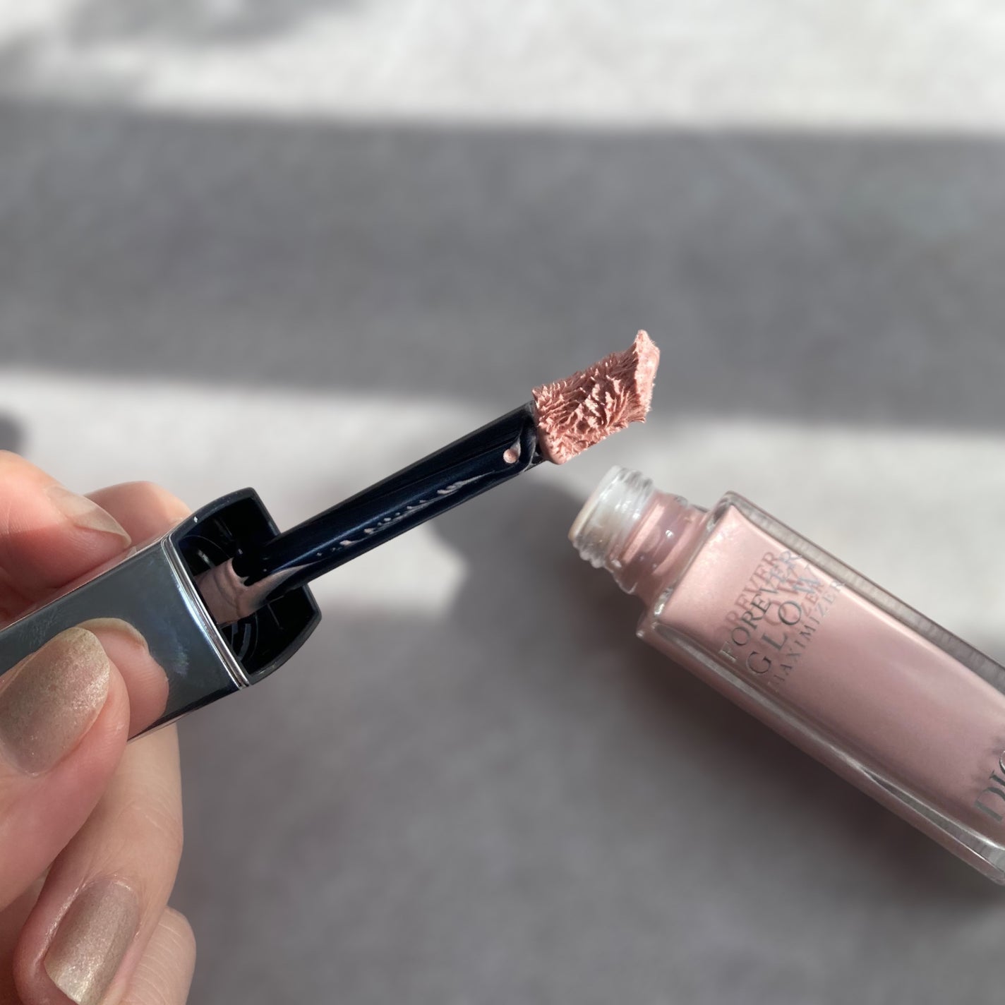 ディオールスキン フォーエヴァー グロウ マキシマイザー/Dior/ハイライトを使ったクチコミ(2枚目)