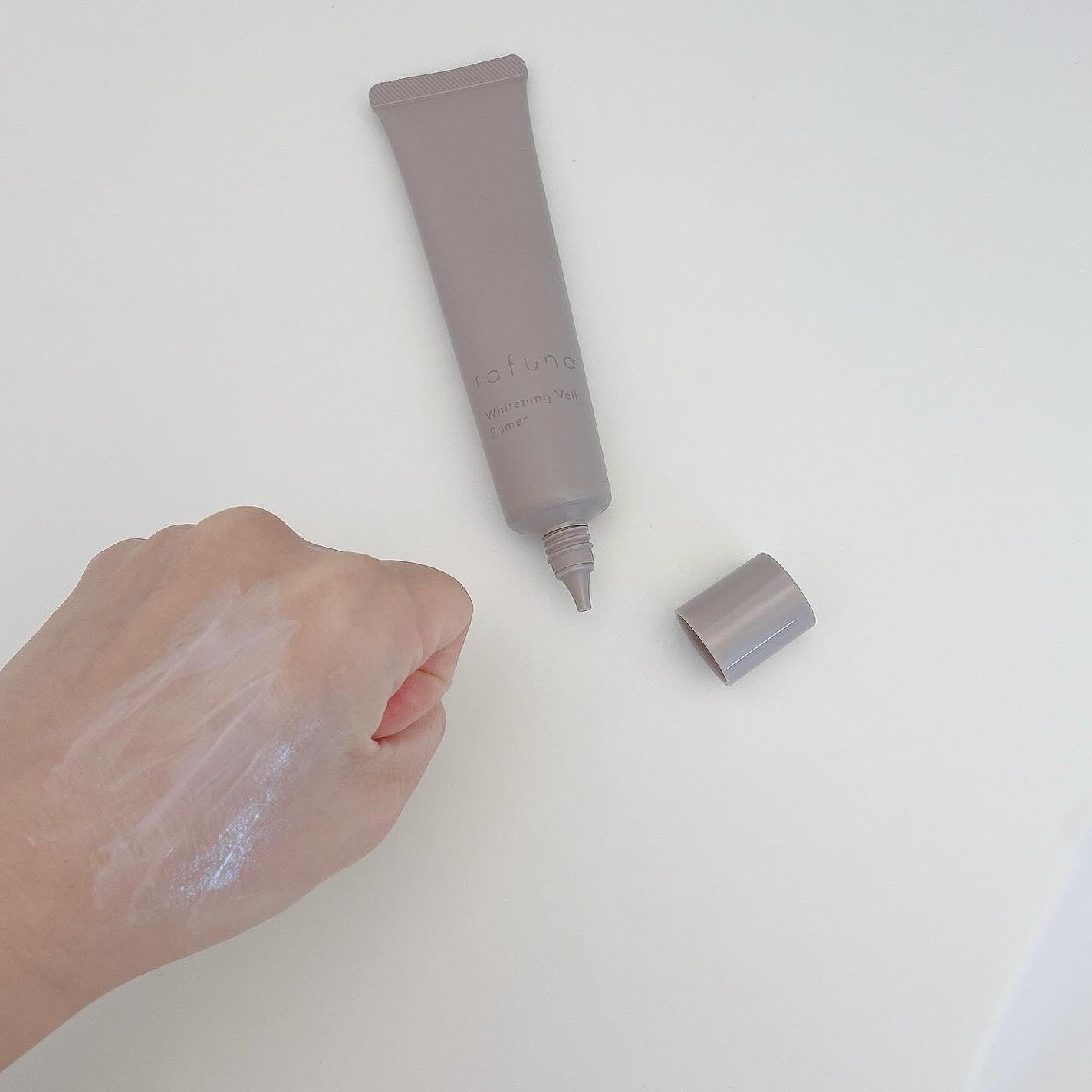 ホワイトニングヴェールプライマー/rafuna/化粧下地を使ったクチコミ(2枚目)