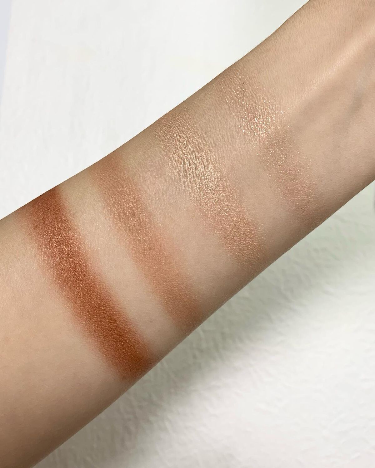 ベージュトーンアイシャドウ/CEZANNE/アイシャドウパレットを使ったクチコミ（2枚目）