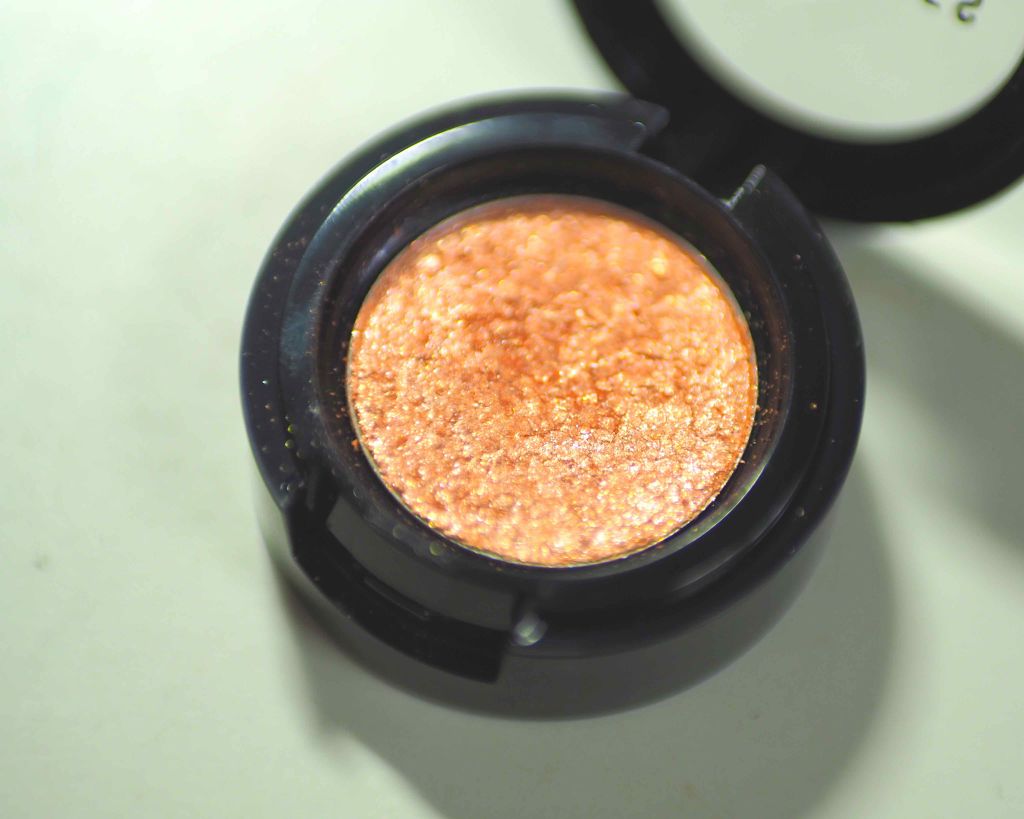 モノアイズ アイシャドウ/ARITAUM/単色アイシャドウを使ったクチコミ（3枚目）