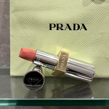 モノクローム ウェイトレス リップカラー(マット レザー)/PRADA BEAUTY/口紅を使ったクチコミ(1枚目)