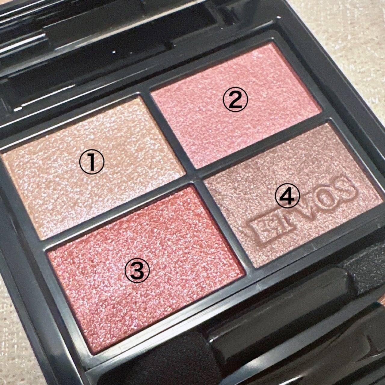 ミネラルクラッシィシャドー/エトヴォス/アイシャドウパレットを使ったクチコミ(2枚目)