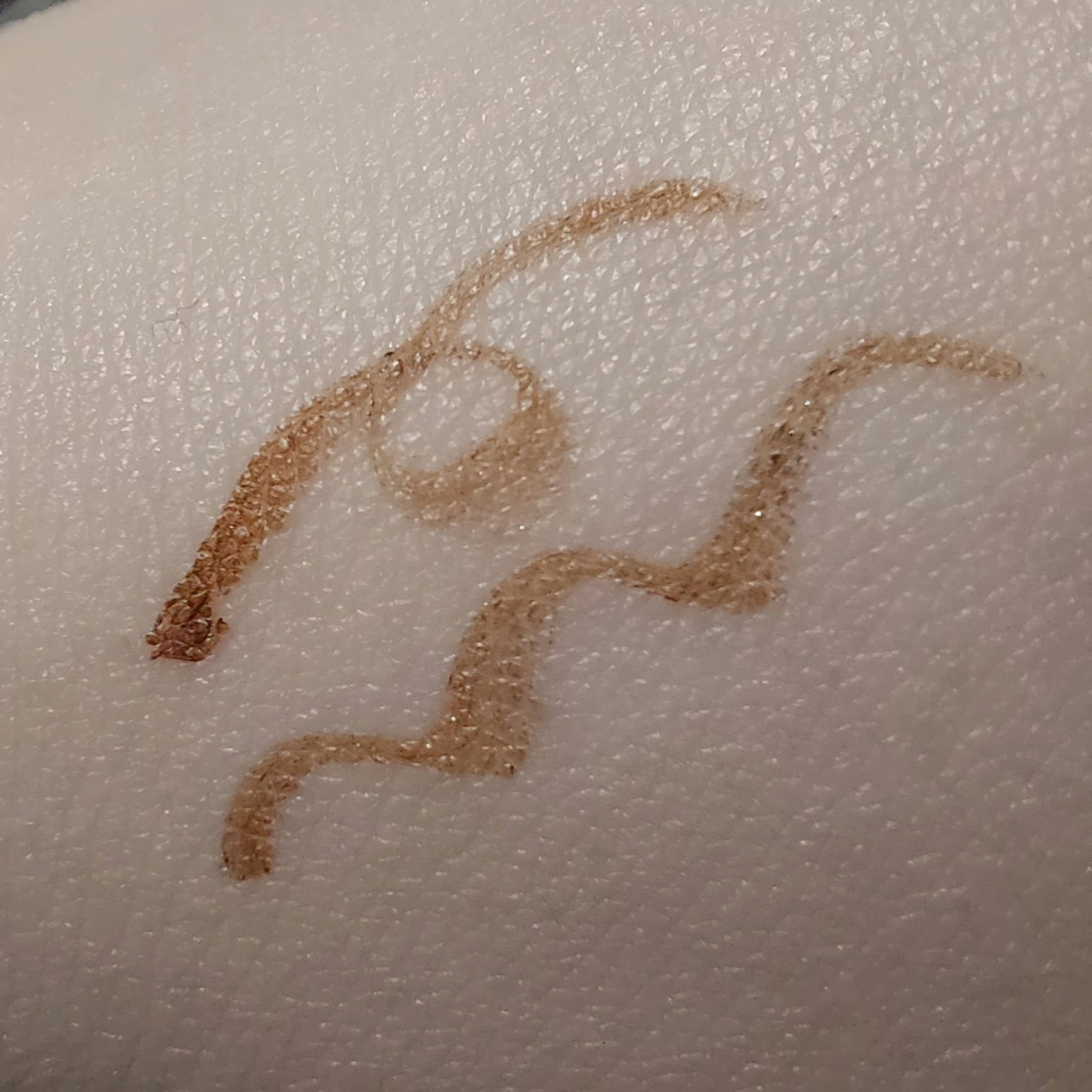 リアルラスティングアイライナー24hWP SHB1 シマーブラウン（限定色）/K-パレット/リキッドアイライナーを使ったクチコミ（1枚目）