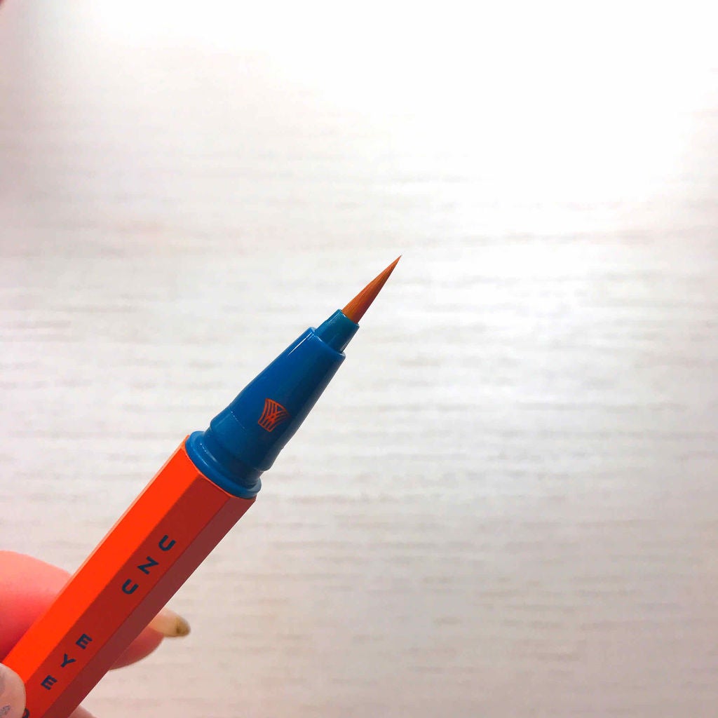 EYE OPENING LINER/UZU BY FLOWFUSHI/リキッドアイライナーを使ったクチコミ(2枚目)