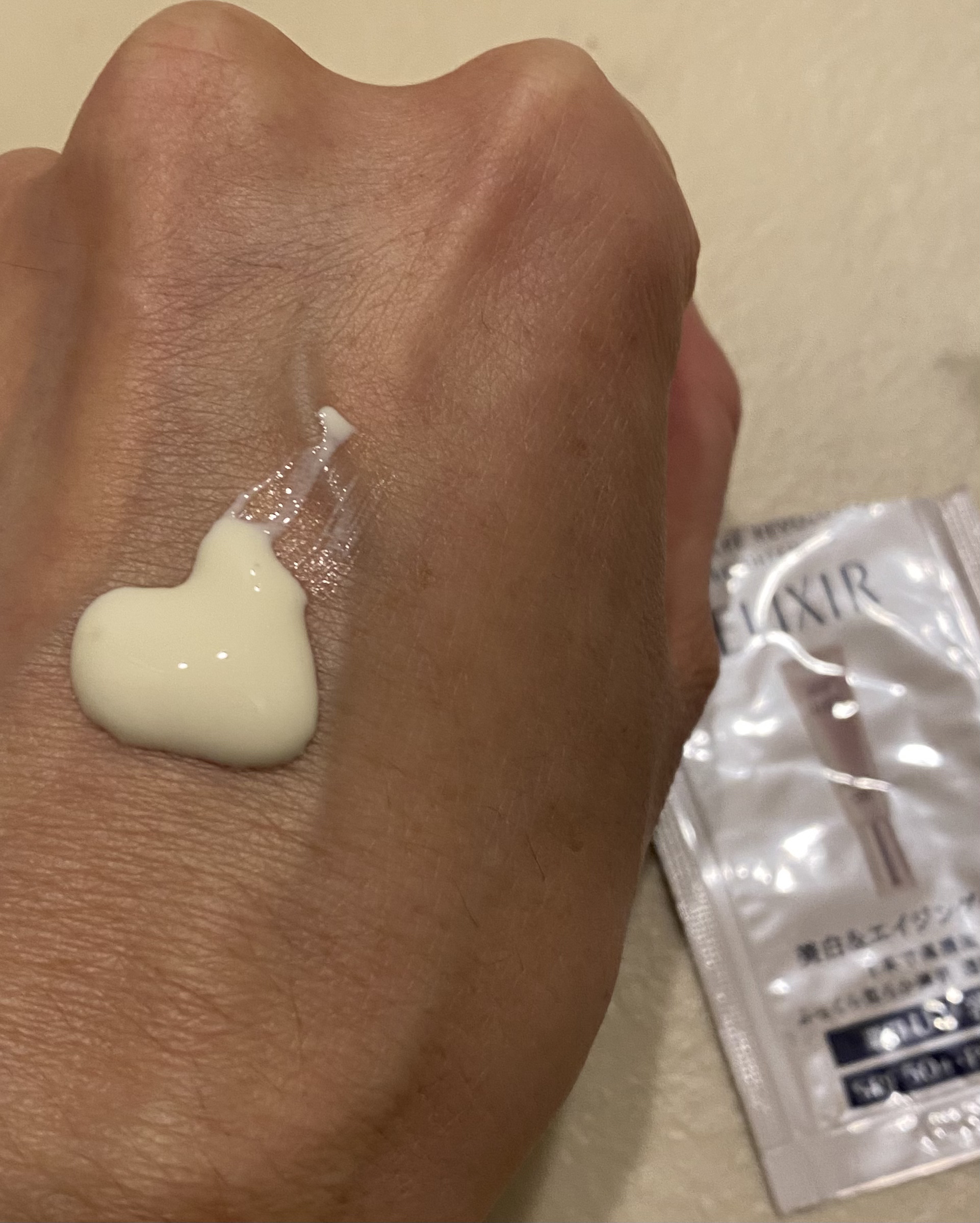 エリクシール　デーケアレボリューション　ブライトニング　ba/エリクシール/化粧下地を使ったクチコミ（2枚目）