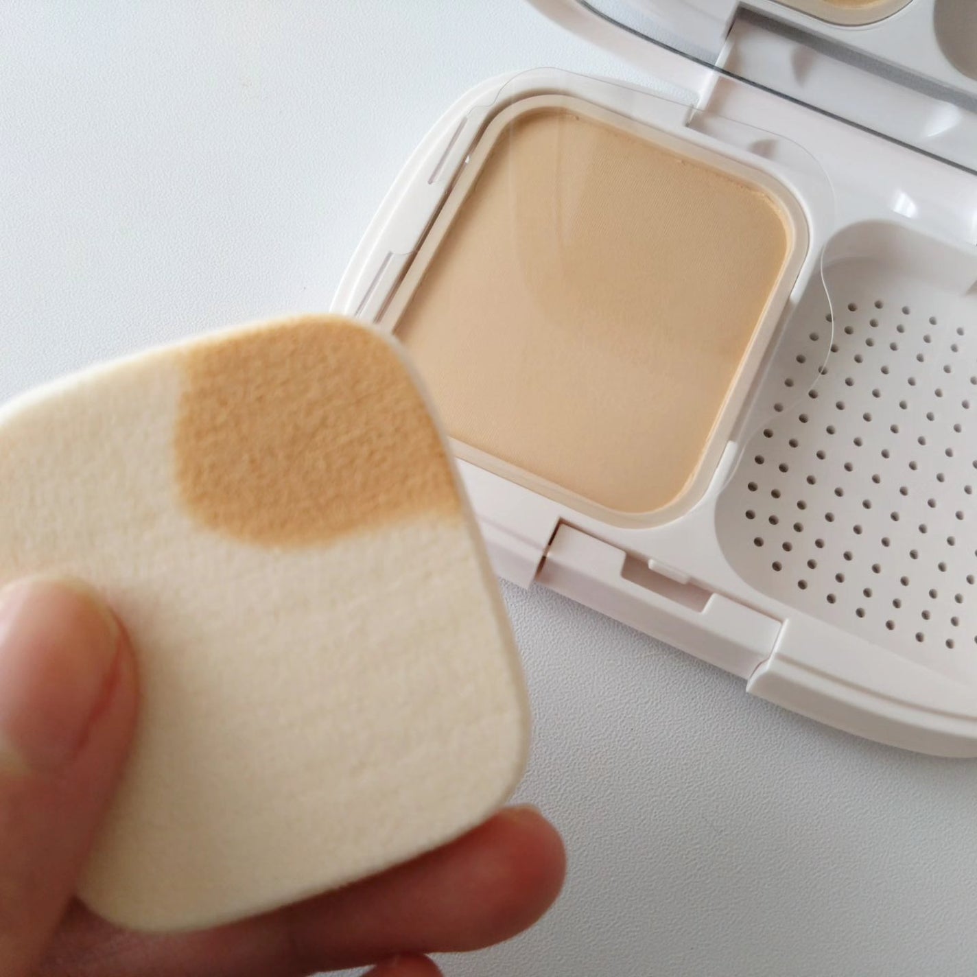 パウダーファンデーション/media luxe/パウダーファンデーションを使ったクチコミ(3枚目)