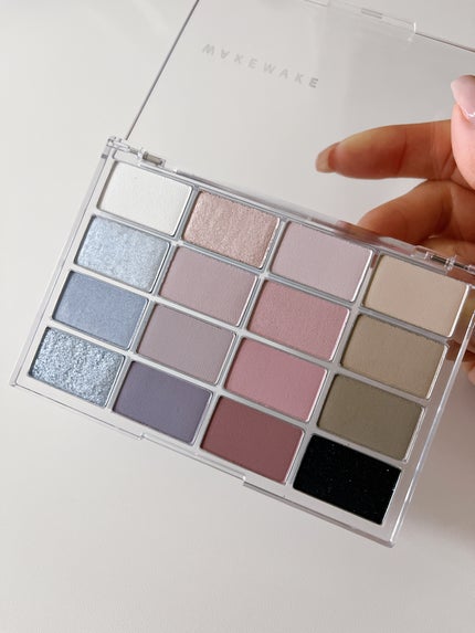 ソフトブラーリングアイパレット/wakemake/アイシャドウパレットを使ったクチコミ(5枚目)