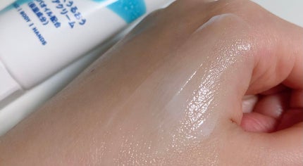 ニベアソフト スキンケアクリーム チューブ 50g【旧】/ニベア/ボディクリームを使ったクチコミ(3枚目)