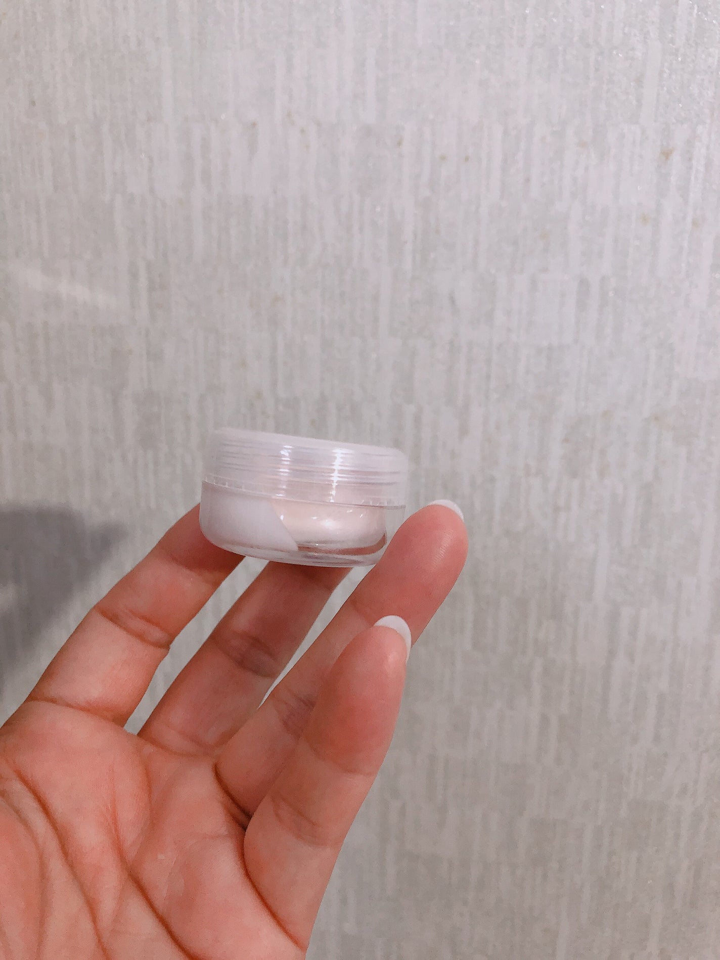 Nalu on LIPS 「アリアーニインテンシブスネイク蛇毒クリーム使ってみたSYNAK..」(2枚目)