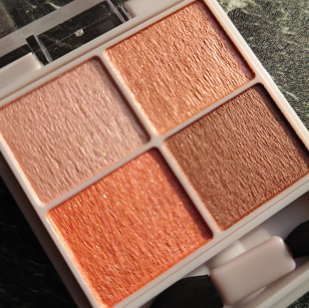 シルキースフレアイズ/キャンメイク/アイシャドウパレットを使ったクチコミ（3枚目）