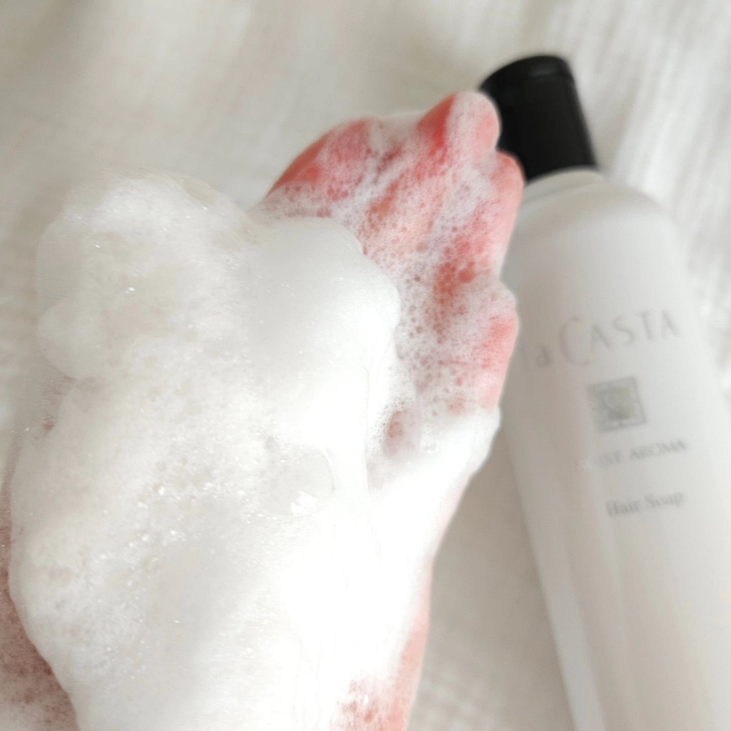 siki on LIPS 「ラ・カスタモイストアロマシャンプーとトリートメント10/9(水..」(3枚目)