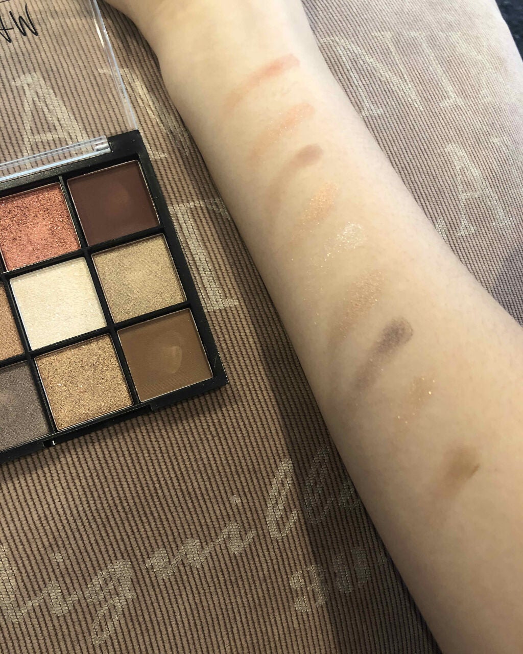 UR GLAM BLOOMING EYE COLOR PALETTE/U R GLAM/アイシャドウパレットを使ったクチコミ(3枚目)