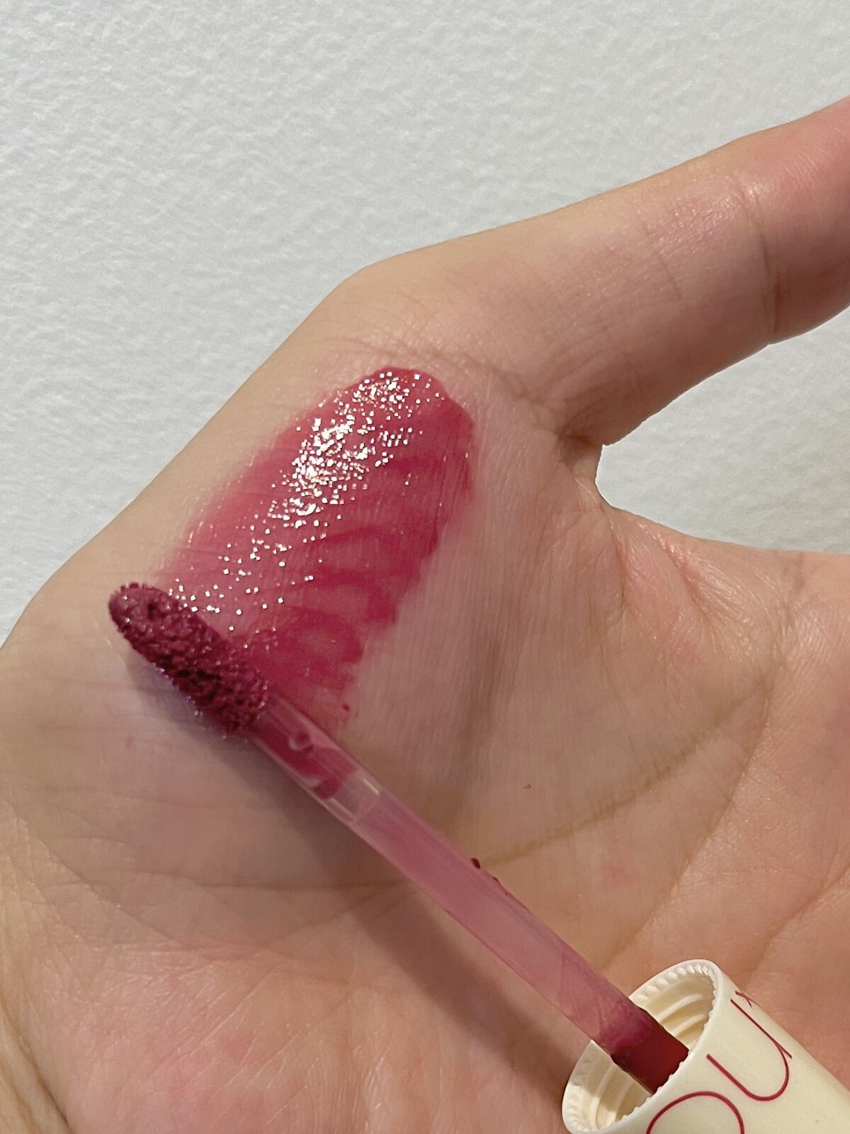 ジューシーラスティングティント 28 ベアフィグ(BARE FIG)/rom&nd/リップティントを使ったクチコミ（3枚目）