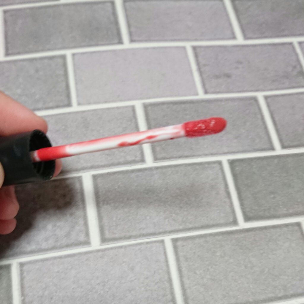 コーラル on LIPS 「ダイソーさん、これ100円でいいの!?お洒落な色っぽリップ!w..」(3枚目)