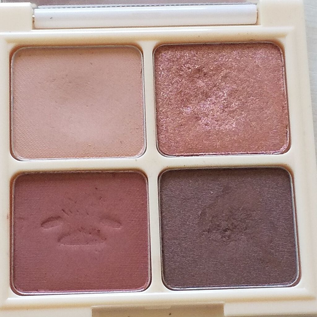 ぐでたまアイシャドウ/HOLIKA HOLIKA/アイシャドウパレットを使ったクチコミ（3枚目）