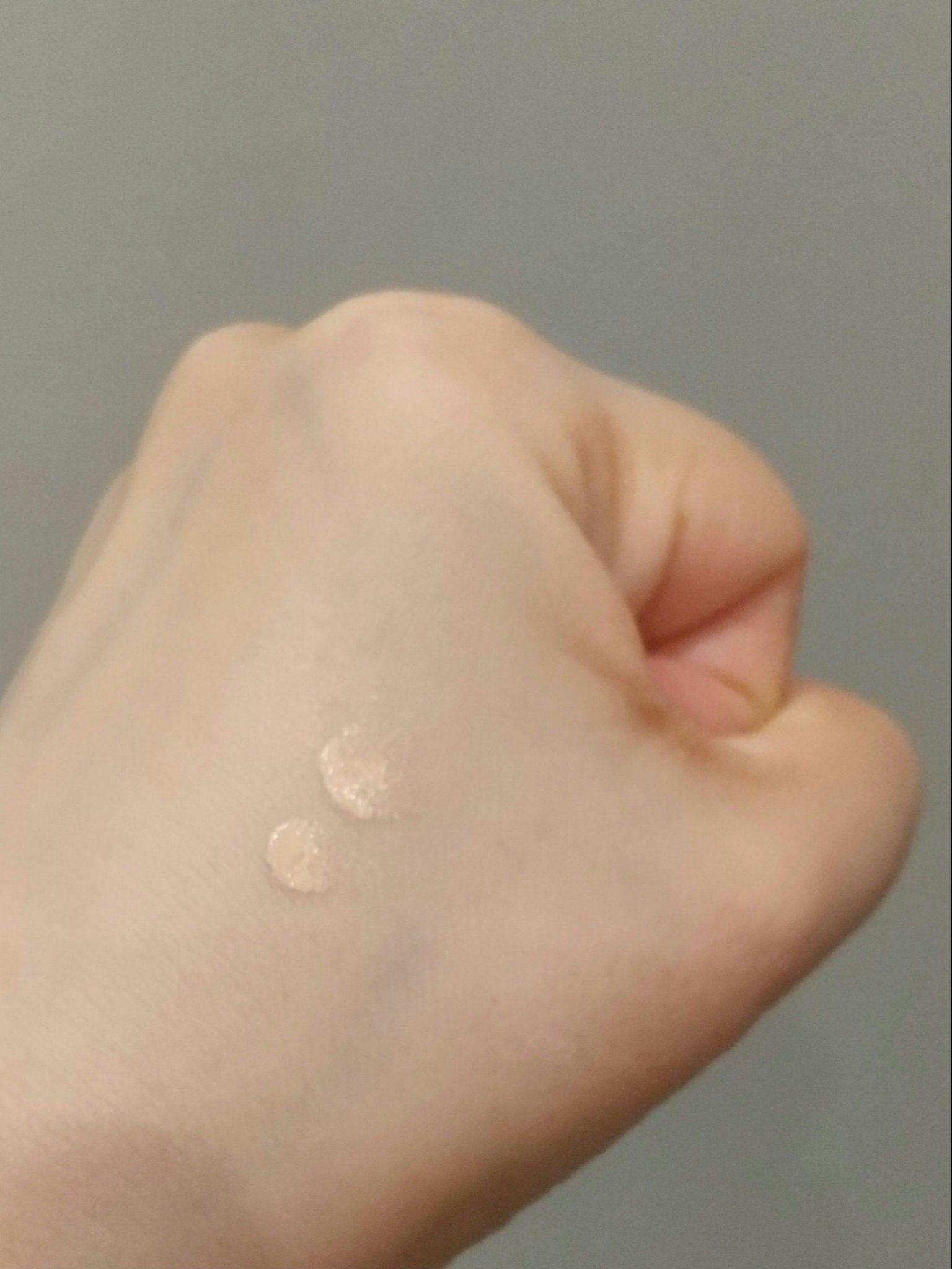 スタジオ イージータップ 01/ALBION/その他ファンデーションを使ったクチコミ（2枚目）