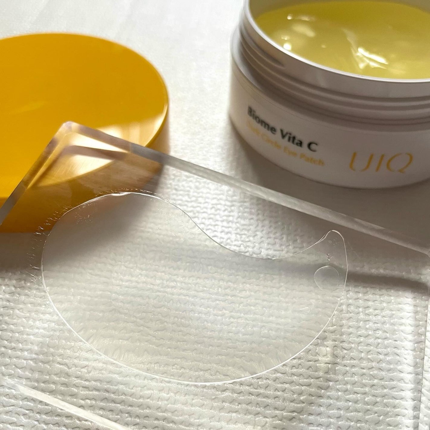 バイオームビタC黒クマアイパッチ/UIQ/シートマスク・パックを使ったクチコミ(4枚目)