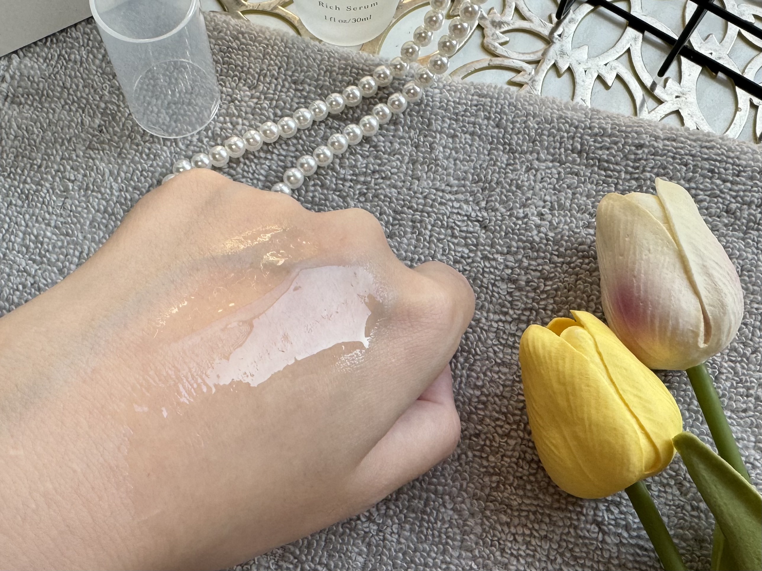 薬用ホワイトエッセンス/エミーノボーテ/美容液を使ったクチコミ（3枚目）