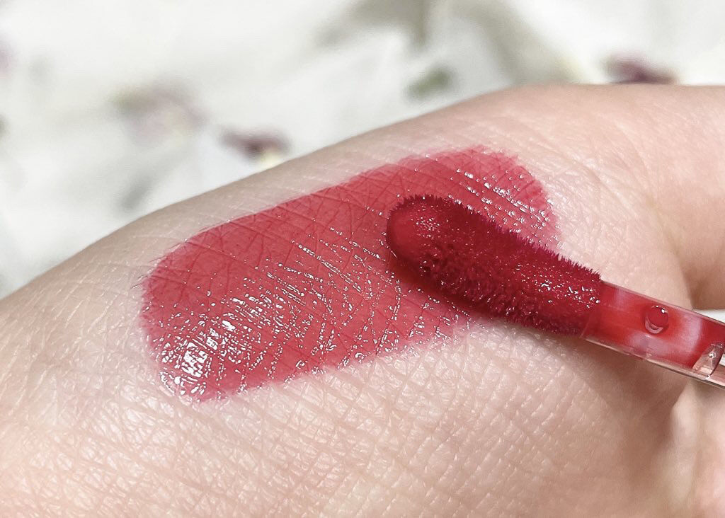 メルティングデューイティント/CLIO/口紅を使ったクチコミ（2枚目）