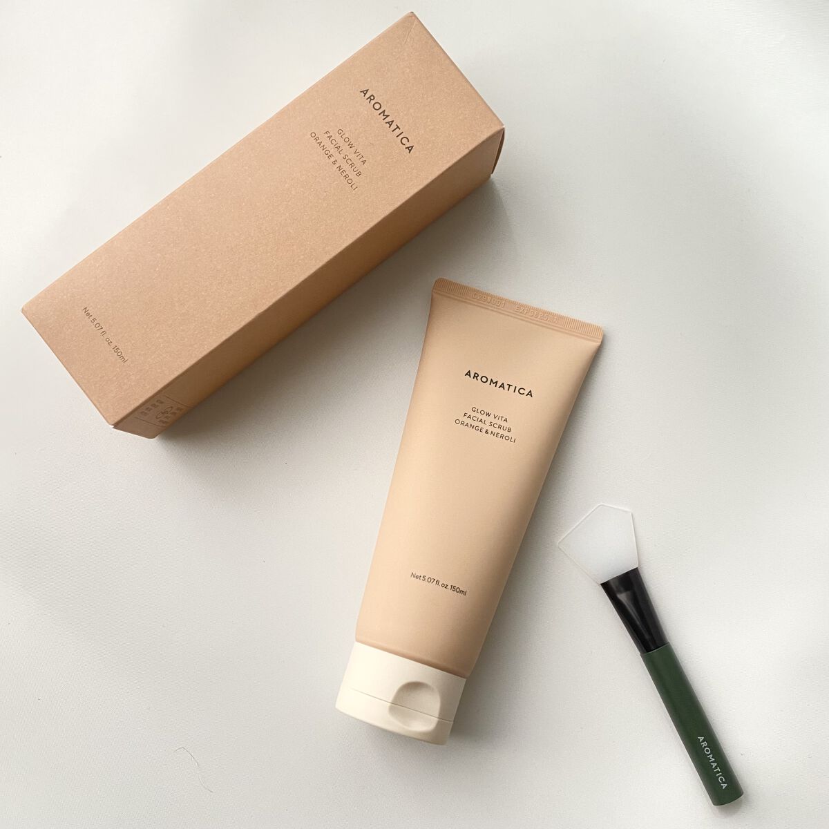 グロービタ フェイシャルスクラブ オレンジ＆ネロリ/AROMATICA/スクラブ・ゴマージュを使ったクチコミ（2枚目）