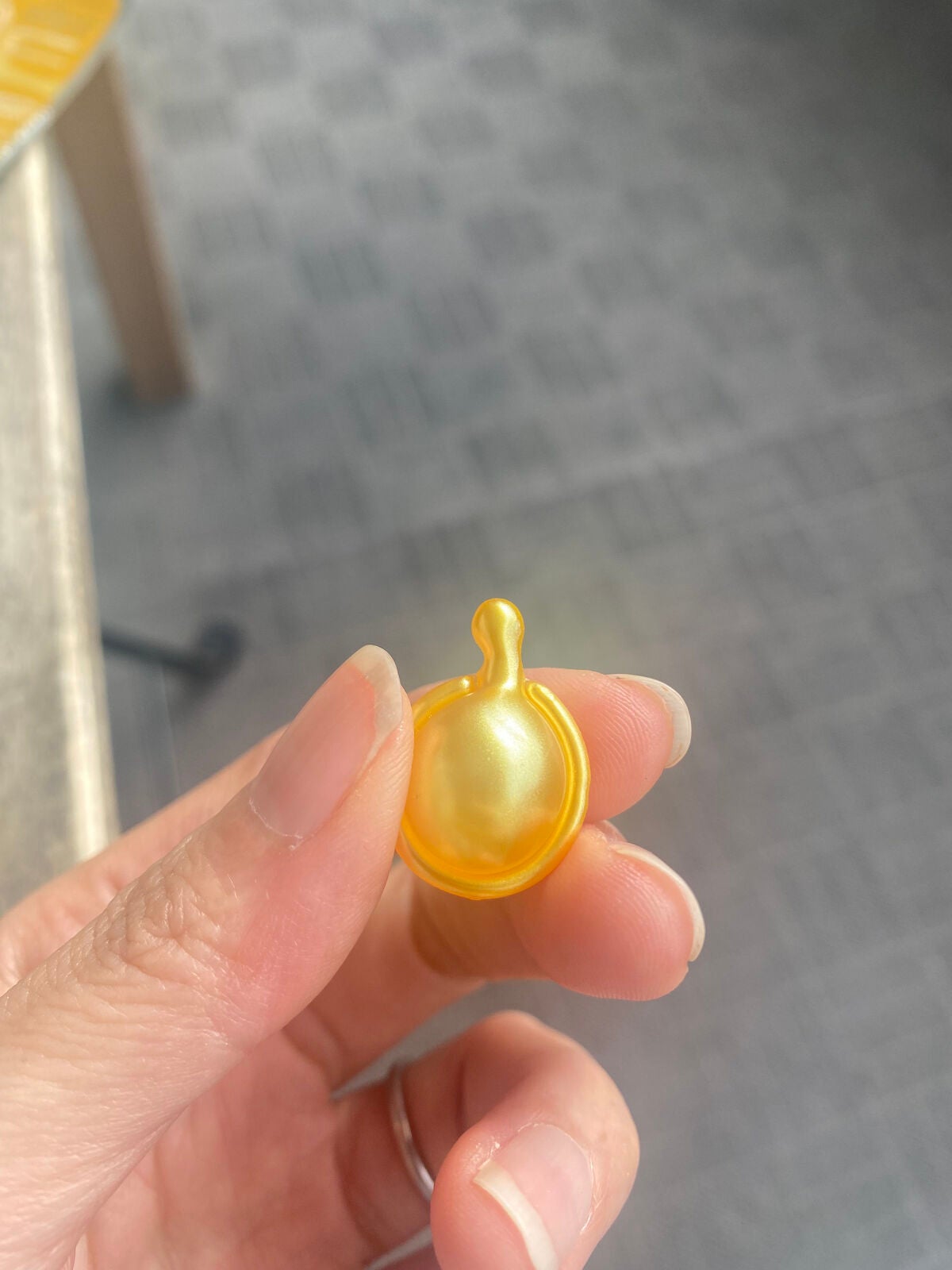 ヘアーオイル【ニュートリカラー】/ellips/ヘアオイルを使ったクチコミ(5枚目)