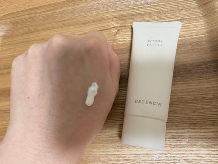 ディセンシア フローレス UVプロテクター/DECENCIA/日焼け止めローションを使ったクチコミ(1枚目)