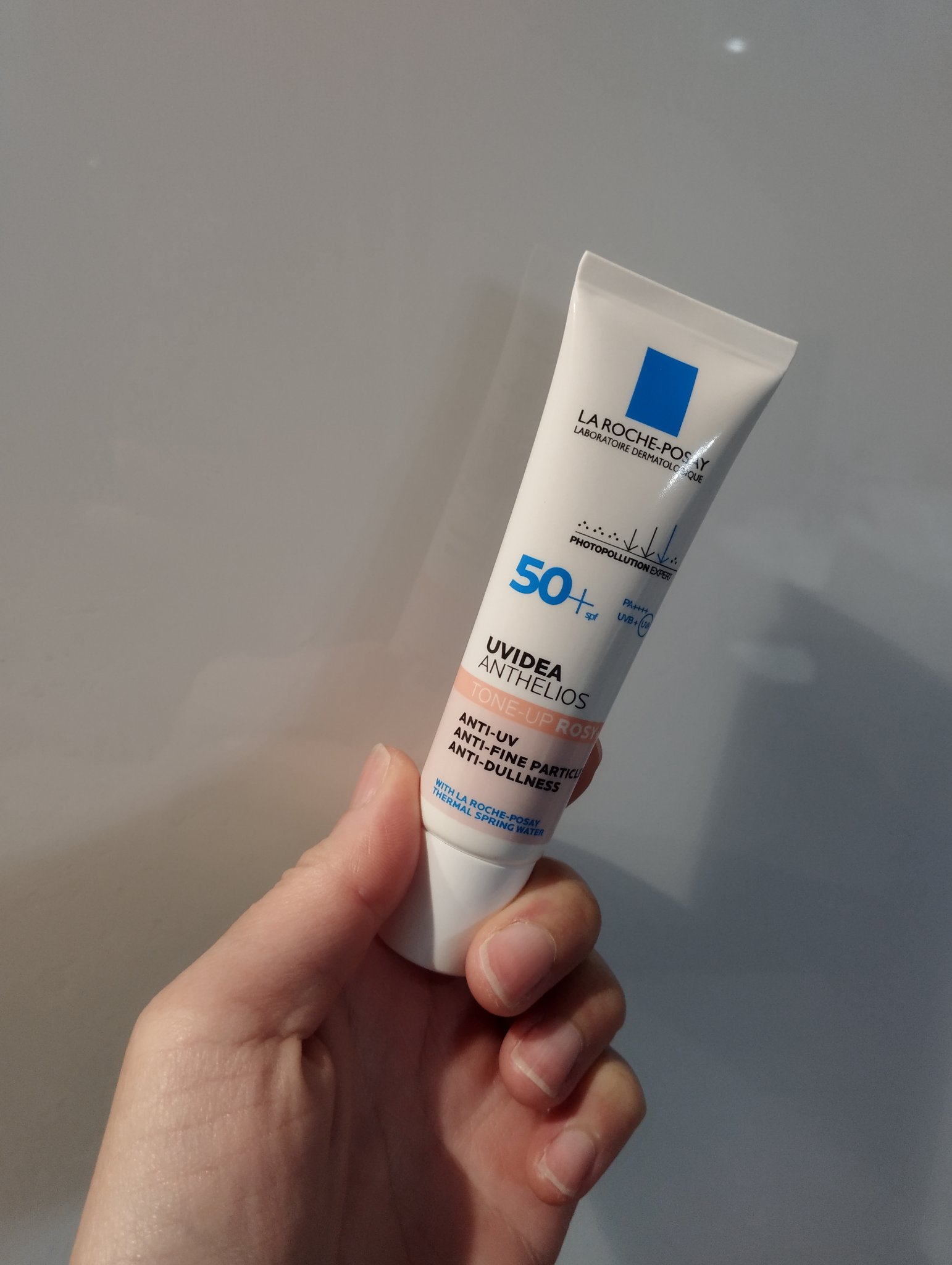 ラロッシュポゼ様より
UVイデアXLプロテクショントーンアップローズ＋

オシャレなパッケージ(•ө•)♡
新グロウピンク設計
ツヤツヤのお肌へトーンアップされた感じがしますね・ω・
明るい艶のある印象にしてくれる！
これはおすすめ〰️
#