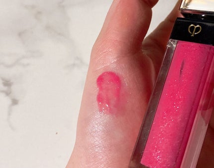 クレ・ド・ポー ボーテ ブリアンアレーブルエクラ/クレ・ド・ポー ボーテ/リップグロスを使ったクチコミ(4枚目)