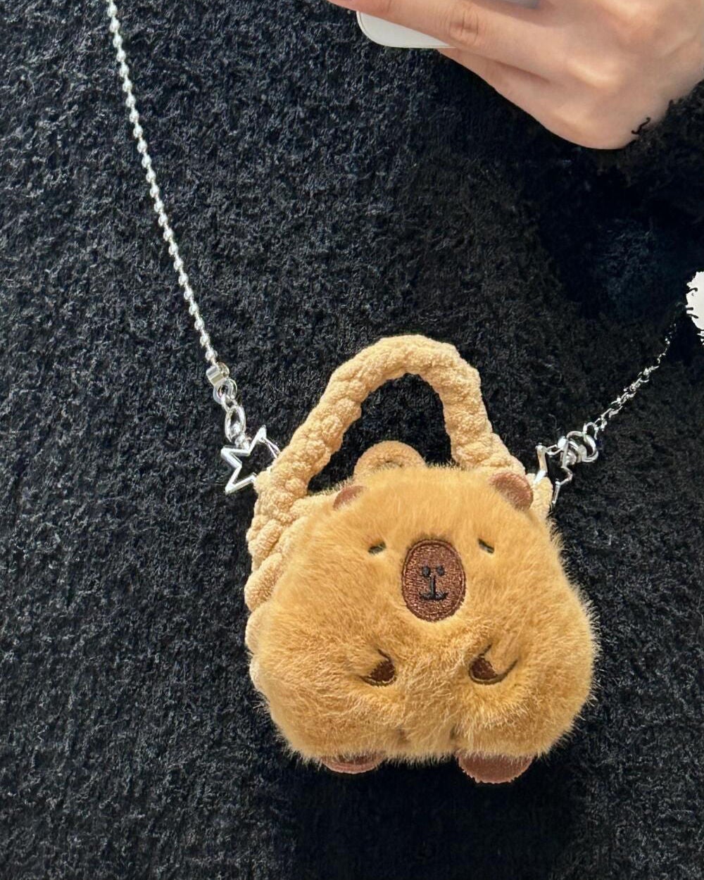 ケース大好きっ子 on LIPS 「背負ってみたら可愛すぎた#iPhoneケース#購入品#ダイソー..」(1枚目)