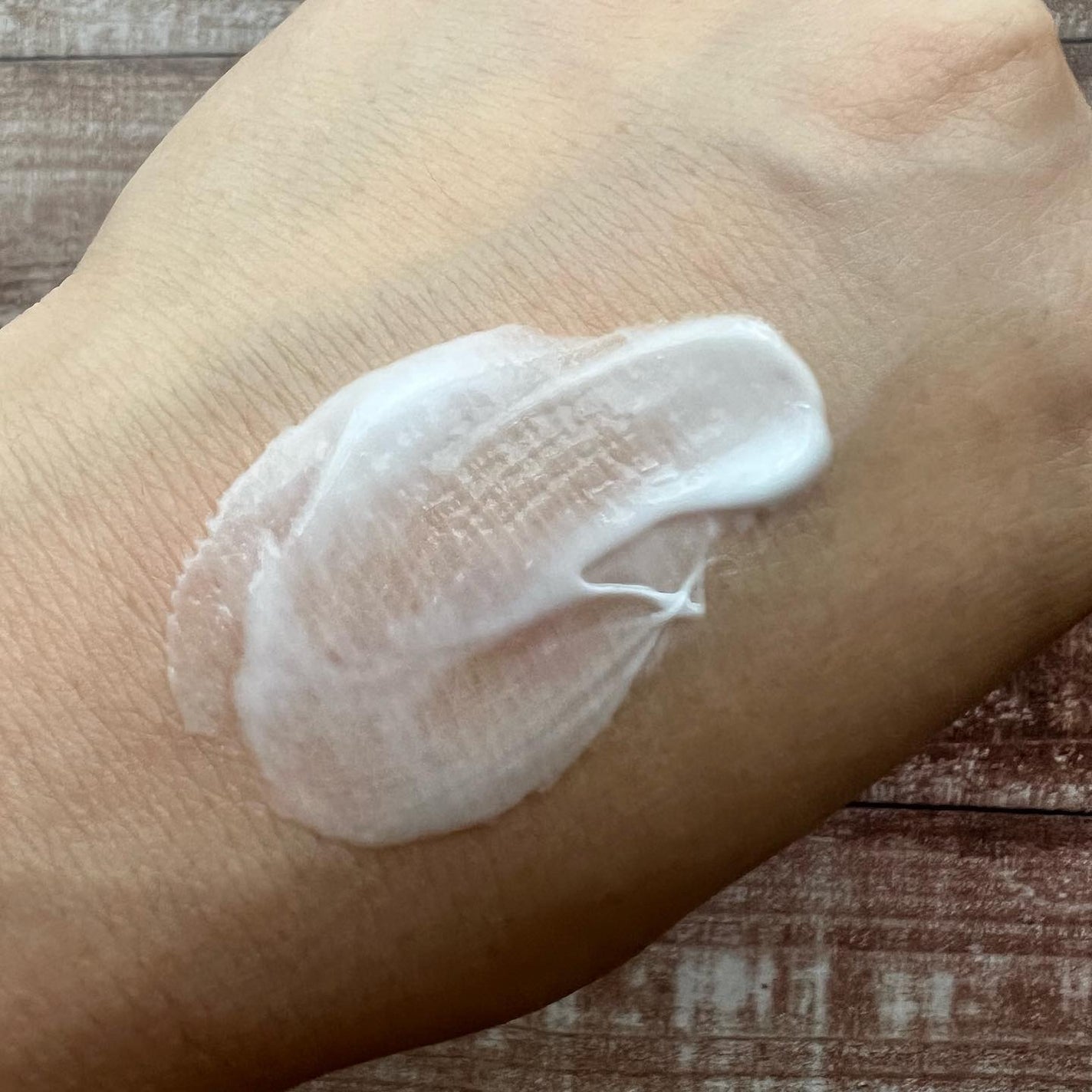 乾燥さん 薬用リンクルケアクリーム 【医薬部外品】/乾燥さん/フェイスクリームを使ったクチコミ(4枚目)