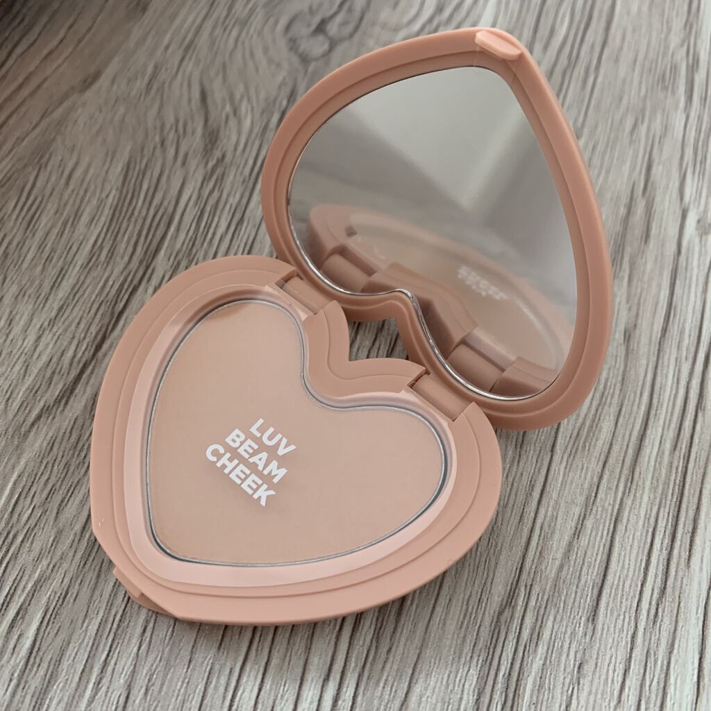 Luv Beam Cheek/lilybyred/パウダーチークを使ったクチコミ（2枚目）
