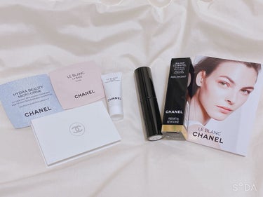 ル ブラン コンパクト ラディアンス 20 ベージュ/CHANEL/パウダーファンデーションを使ったクチコミ（2枚目）