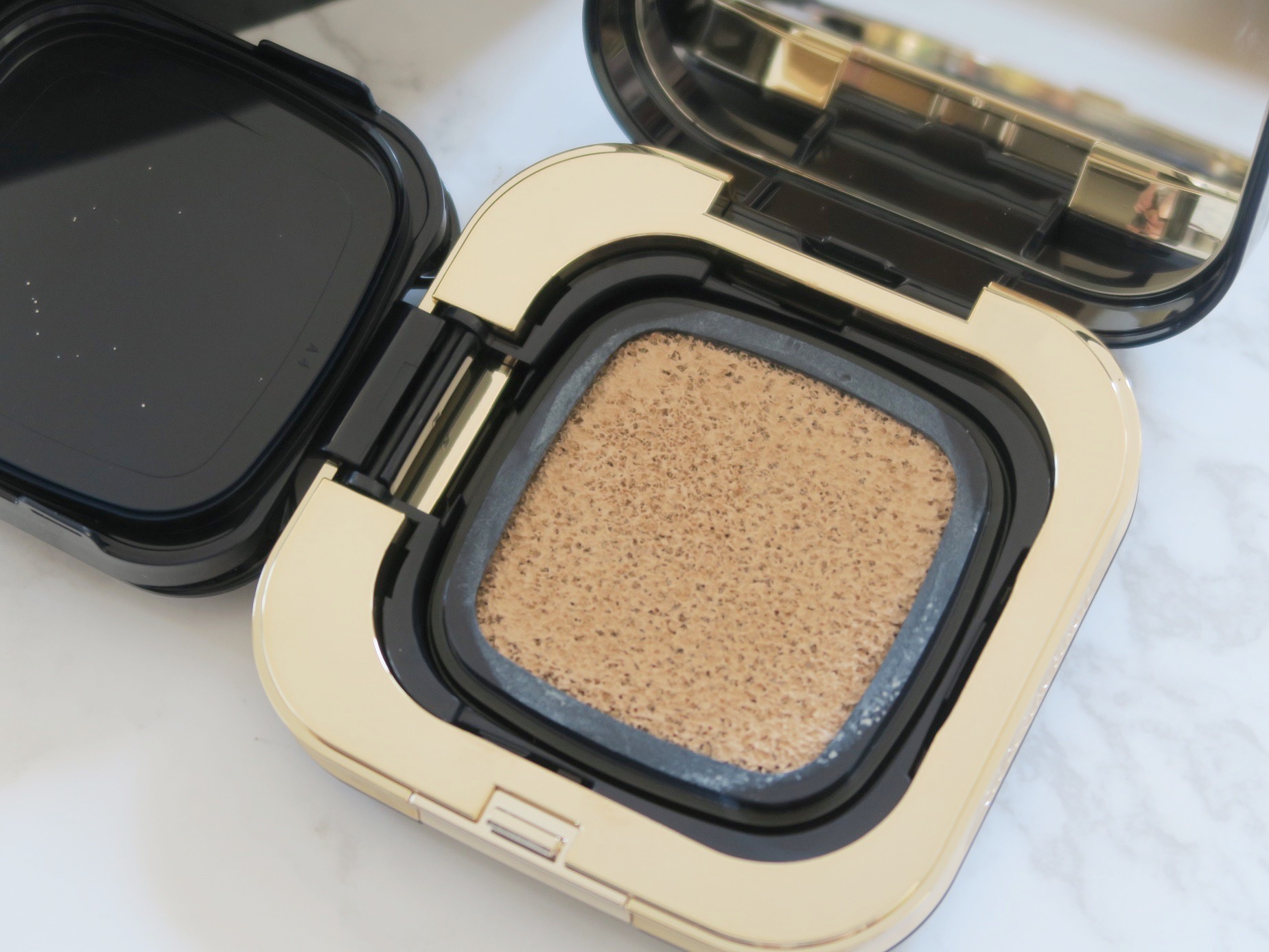 クレ・ド・ポー ボーテ タンクッションエクラ ナチュレル オークル 00/クレ・ド・ポー ボーテ/クッションファンデーションを使ったクチコミ（3枚目）