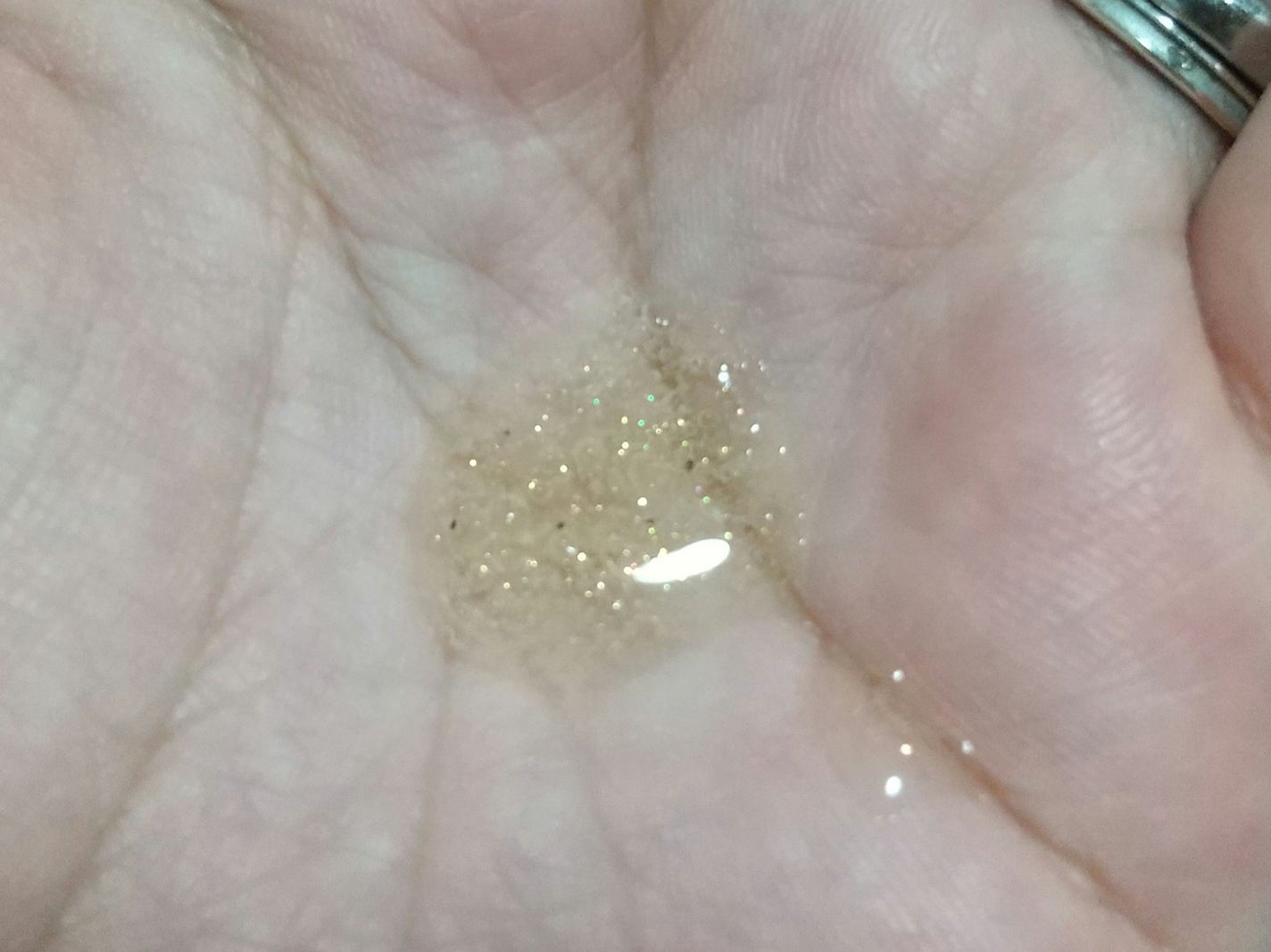 スクラブボディウォッシュ フラワーマーケット ホワイトチューリップ/LUV SCENT/ボディスクラブを使ったクチコミ(3枚目)