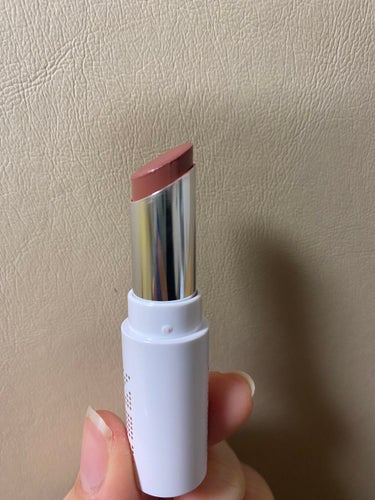 リンメル ラスティングフィニッシュ オイルティントリップのクチコミ「💄今回ご紹介するのはこちら💄

💋リンメル・ラスティングフィニッシュオイルティントリップ　00.....」（3枚目）