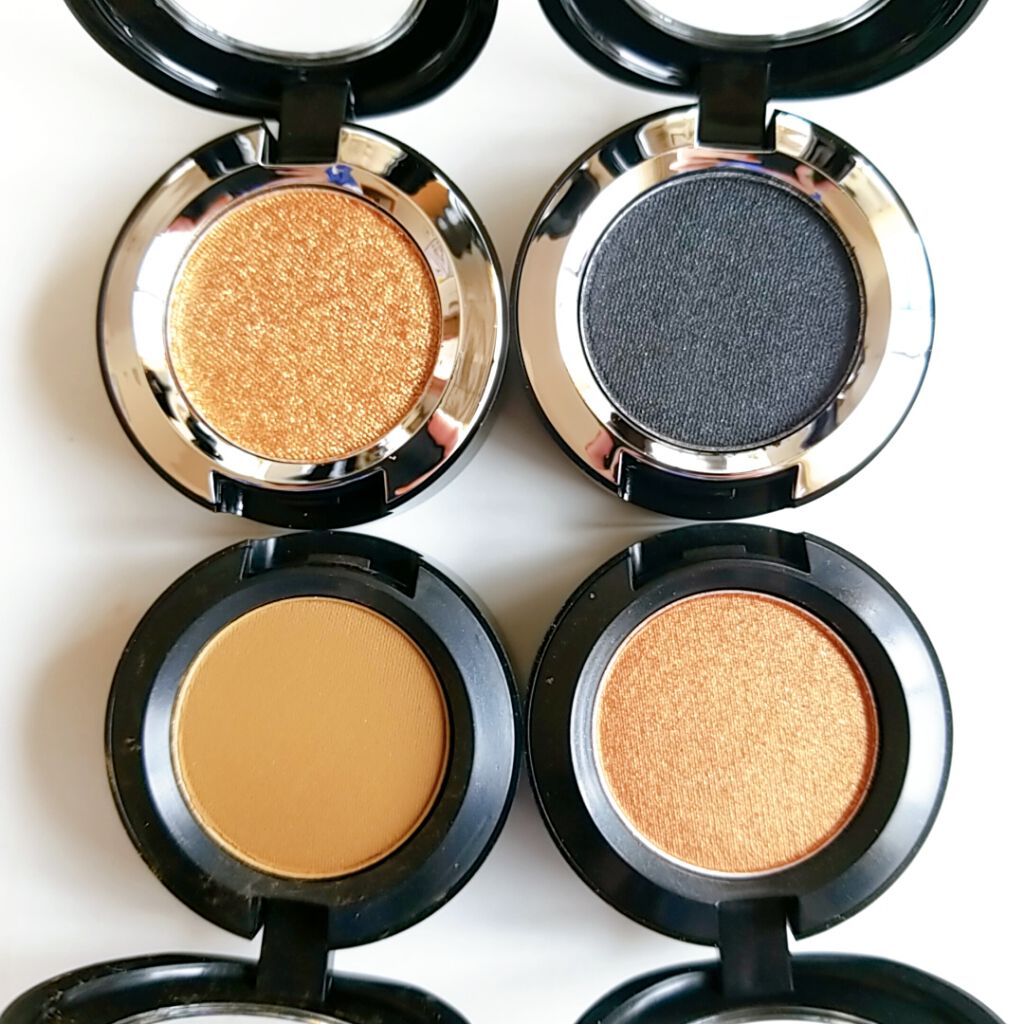 ダズルシャドウ エクストリーム/M・A・C/単色アイシャドウを使ったクチコミ（2枚目）