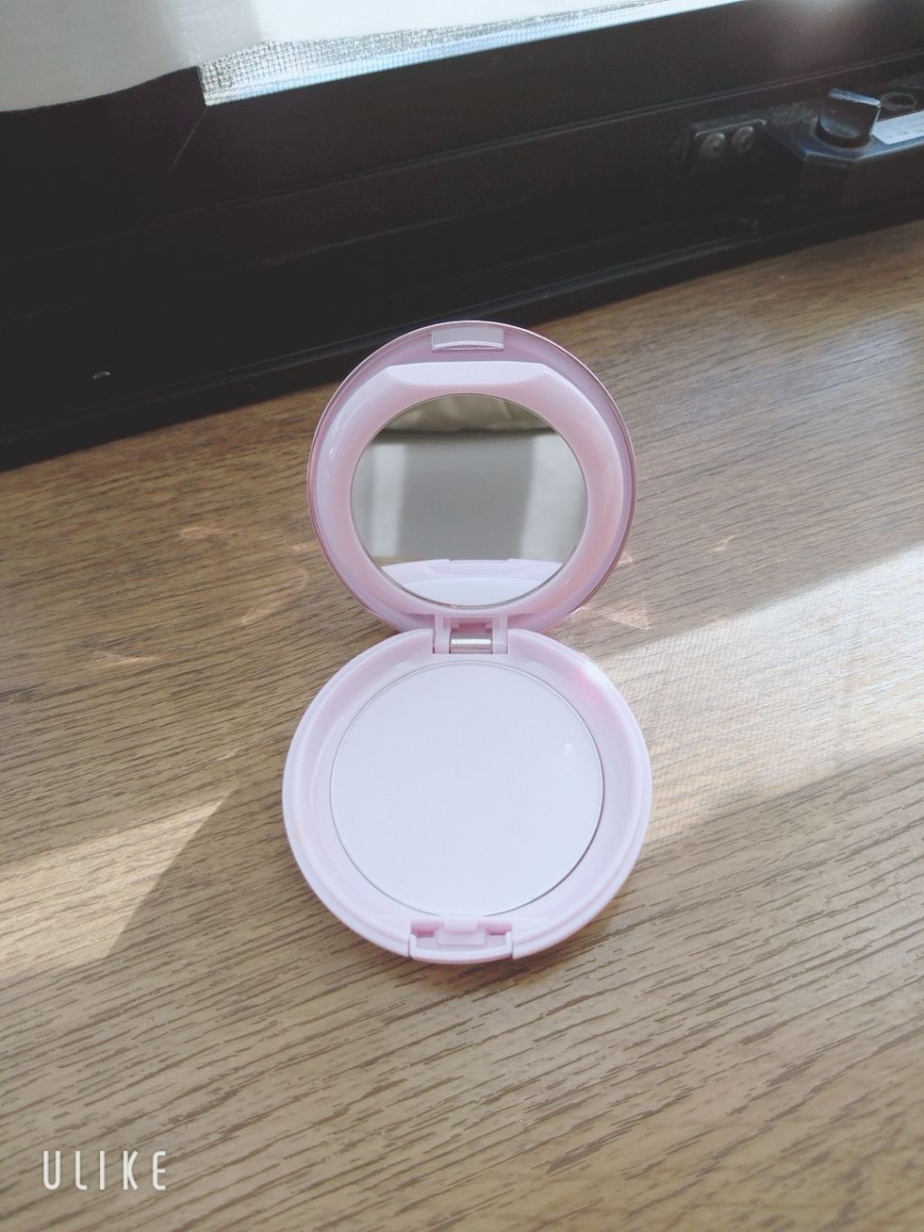 パラソーラ イルミスキン フェイスパウダー UV/ナリスアップ/プレストパウダーを使ったクチコミ(4枚目)