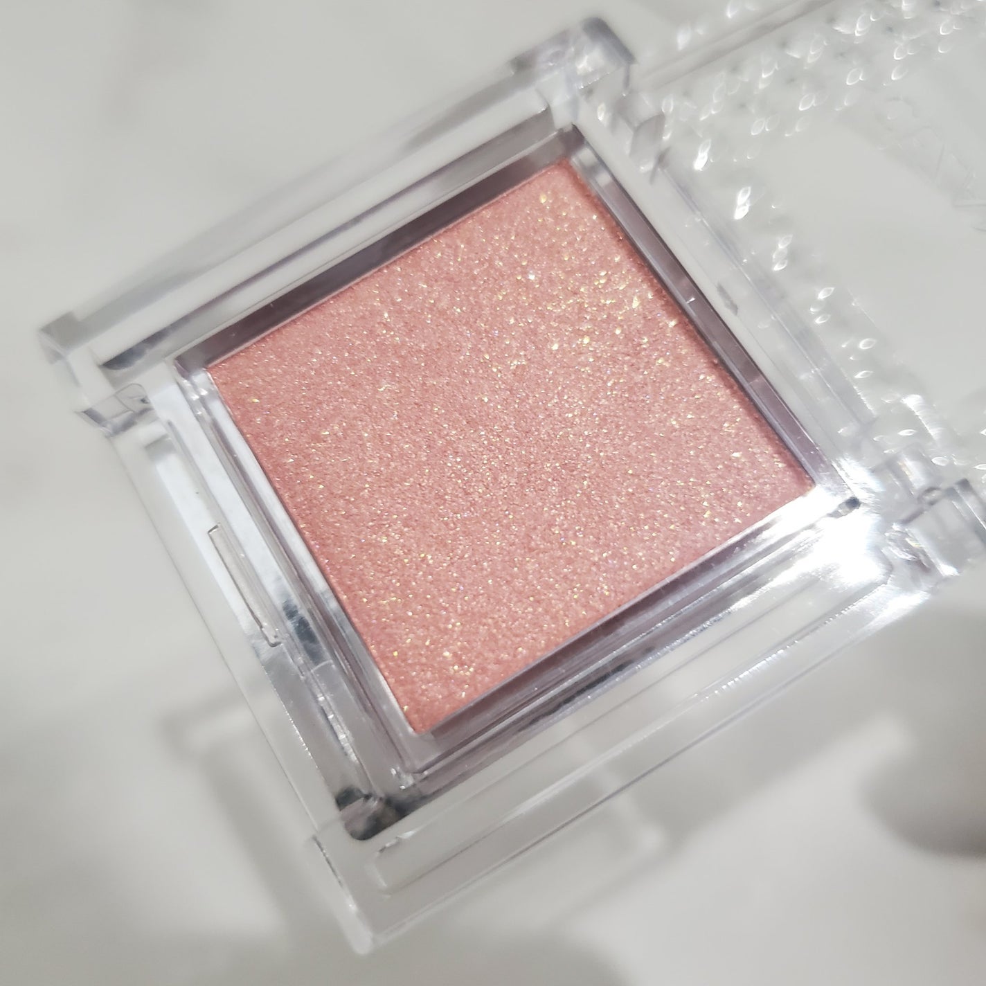 シングルカラーアイシャドウ/CEZANNE/単色アイシャドウを使ったクチコミ(2枚目)