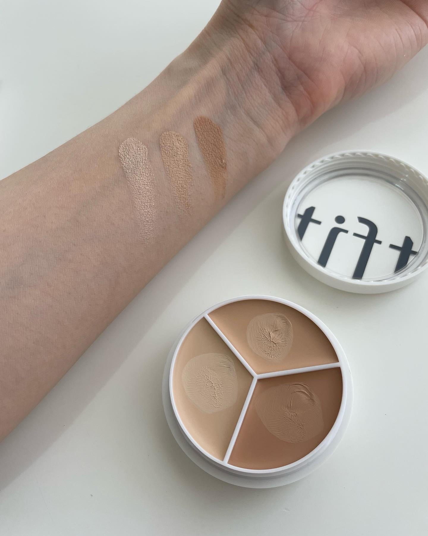 カバーアッププロコンシーラー/TFIT/パレットコンシーラーを使ったクチコミ（3枚目）