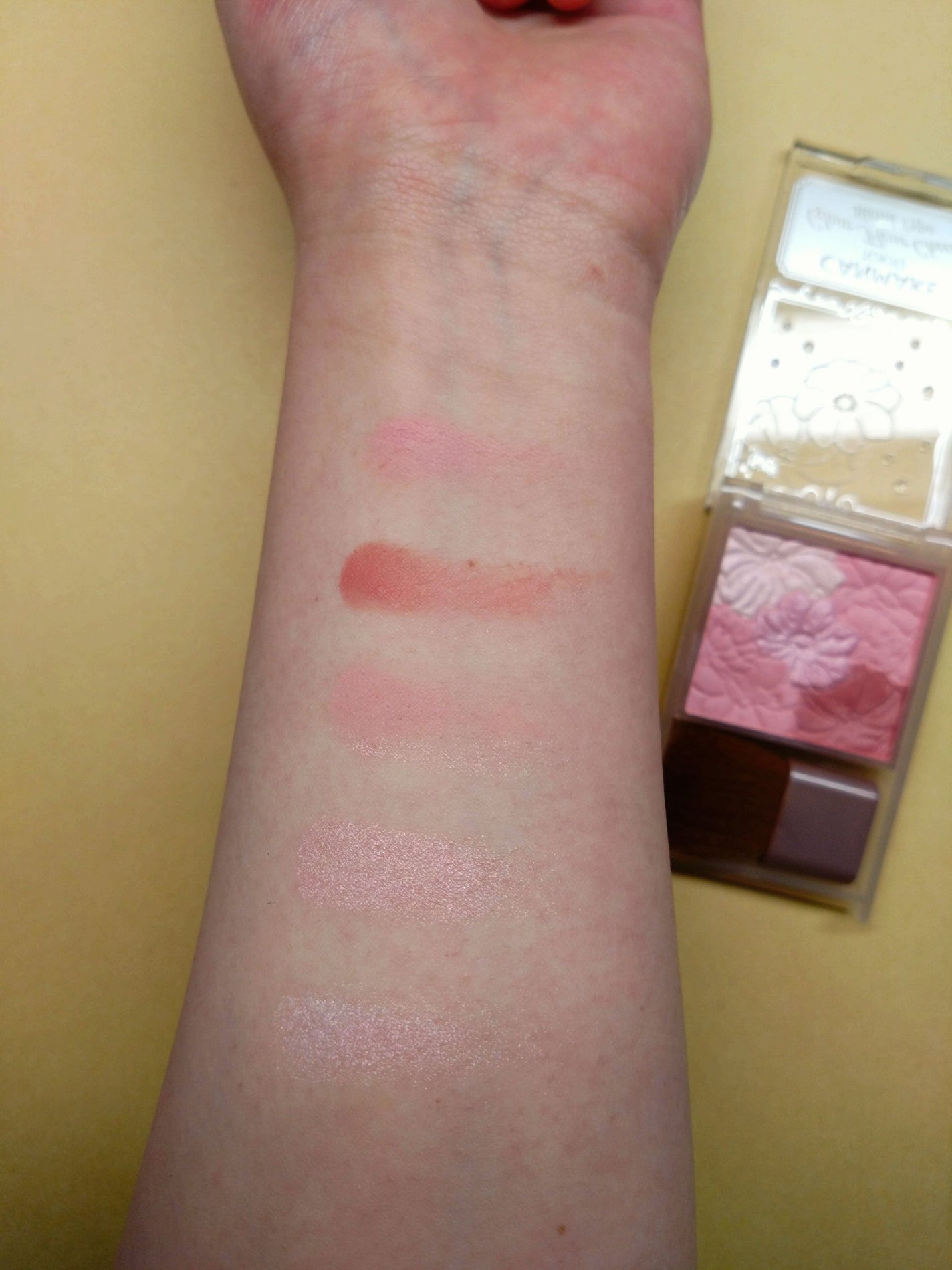 グロウフルールチークス(ブレンドタイプ)/キャンメイク/パウダーチークを使ったクチコミ(3枚目)