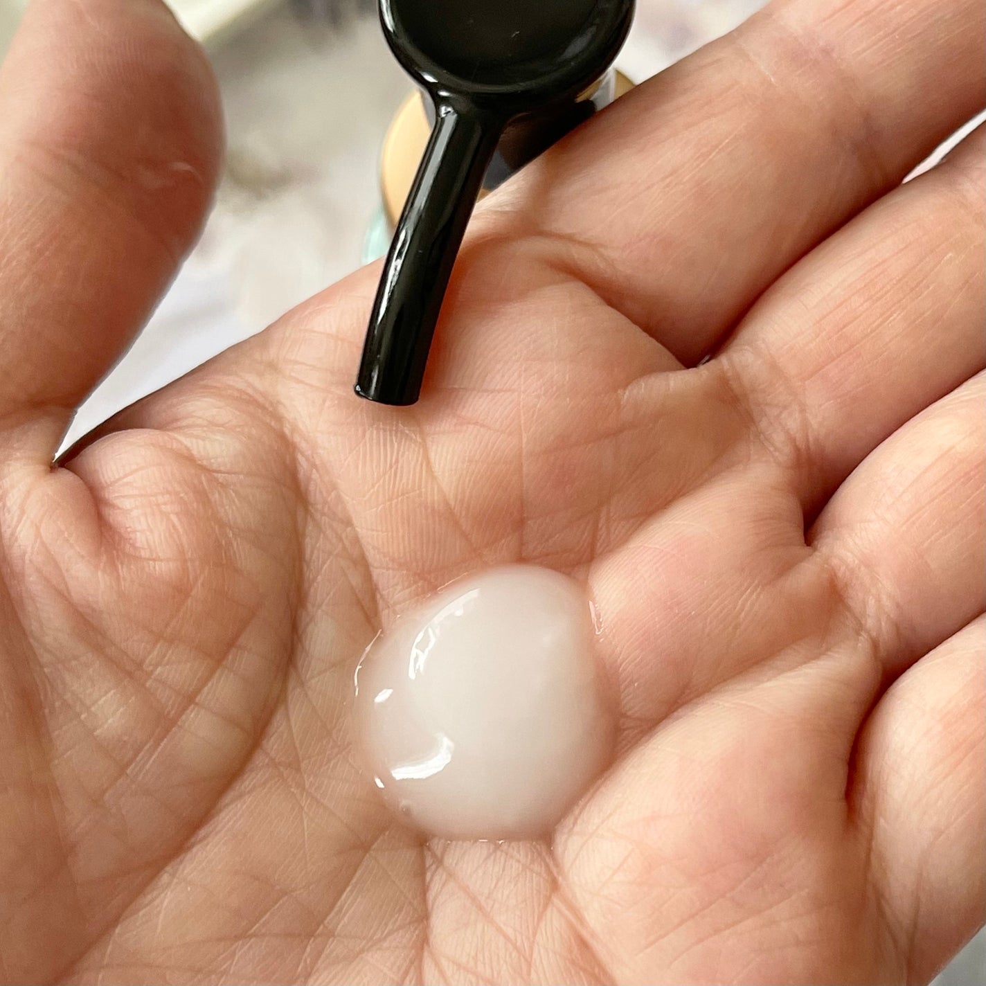 ミラクルズ うるおいブーストミルクウォーターセラム/パンテーン/アウトバストリートメントを使ったクチコミ(4枚目)