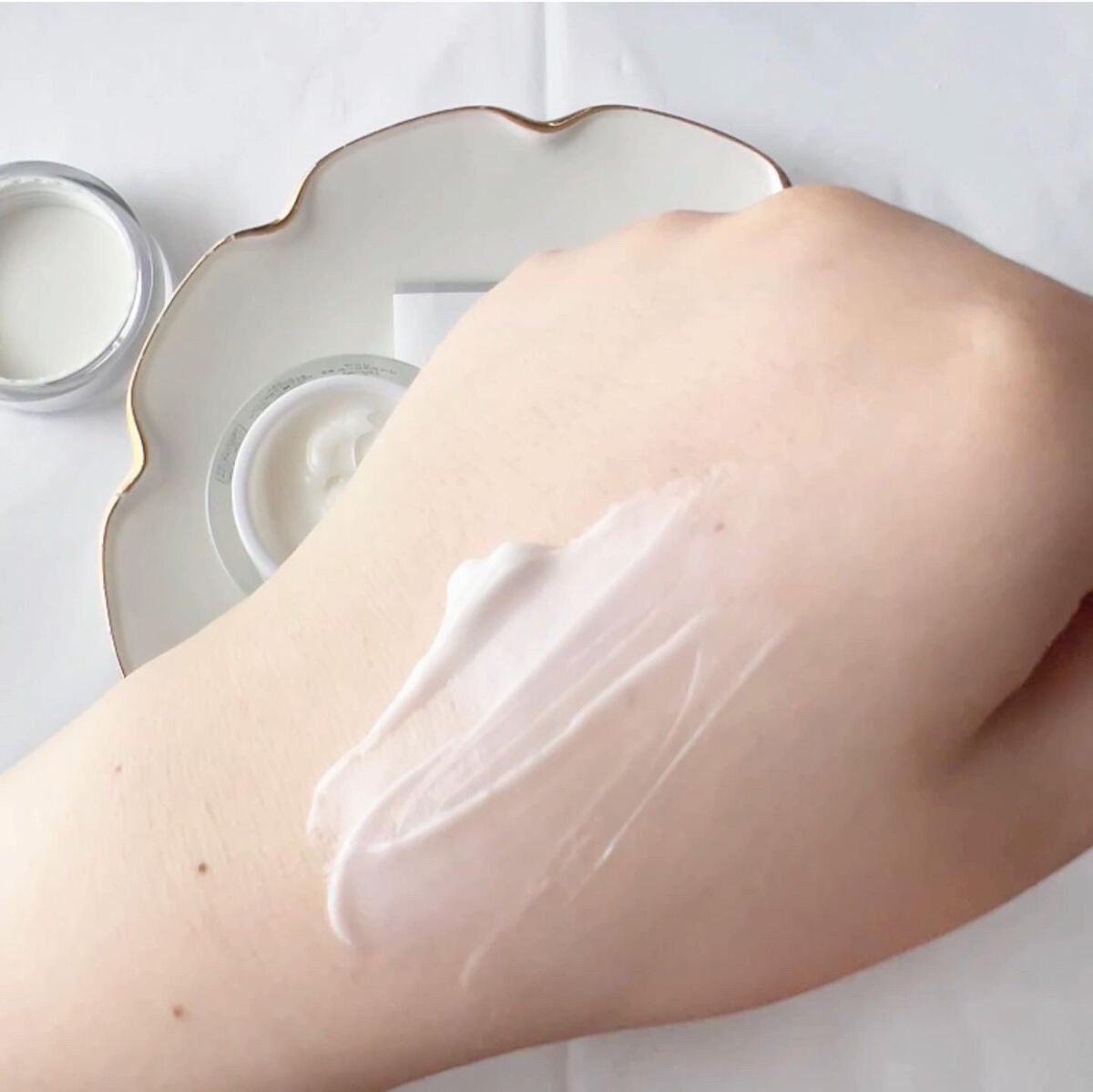 リソウ リペアクリーム BX/リソウコーポレーション/フェイスクリームを使ったクチコミ(4枚目)