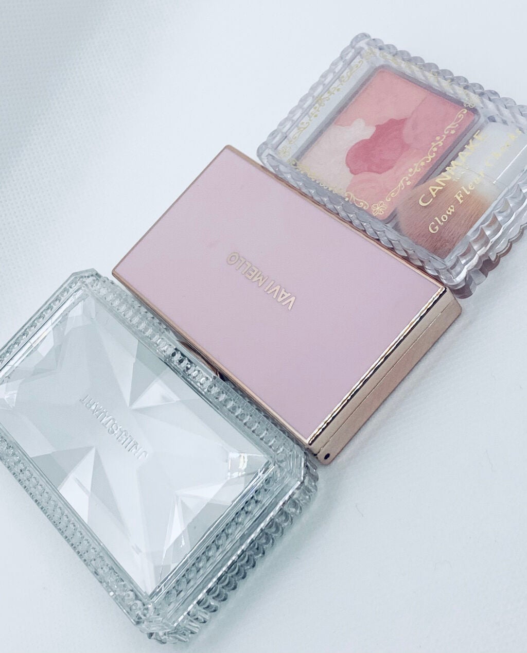 バレンタインボックスミニ/VAVI MELLO/アイシャドウパレットを使ったクチコミ(4枚目)