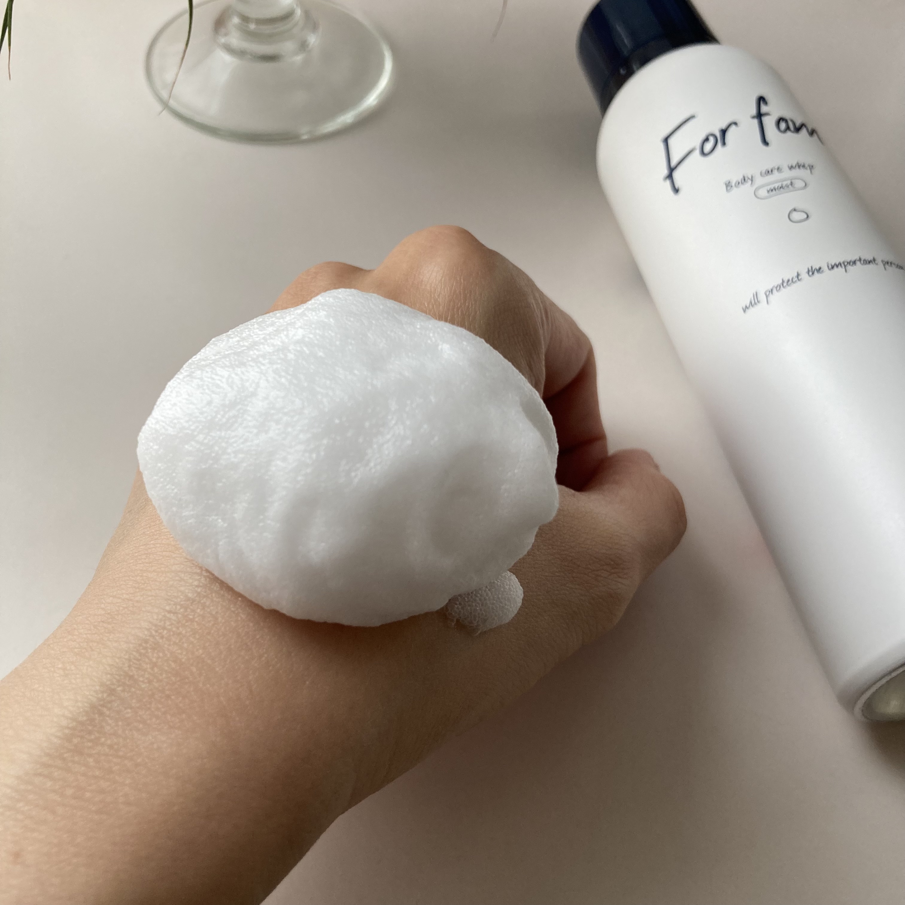 フォーファム　全身保湿ケアホイップ　モイスト/For fam/ボディクリームを使ったクチコミ（2枚目）